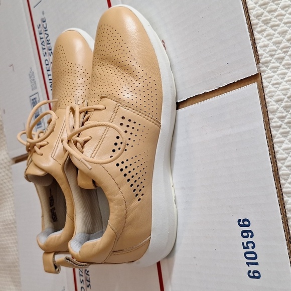 EARTH DESIRE FLUX OXFORD SNEAKERS SIZE 6.5 - Picture 2 of 8